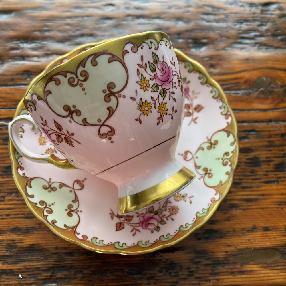 Vintage Coalport Bone China Teacup & Saucer – Made in England ✨
